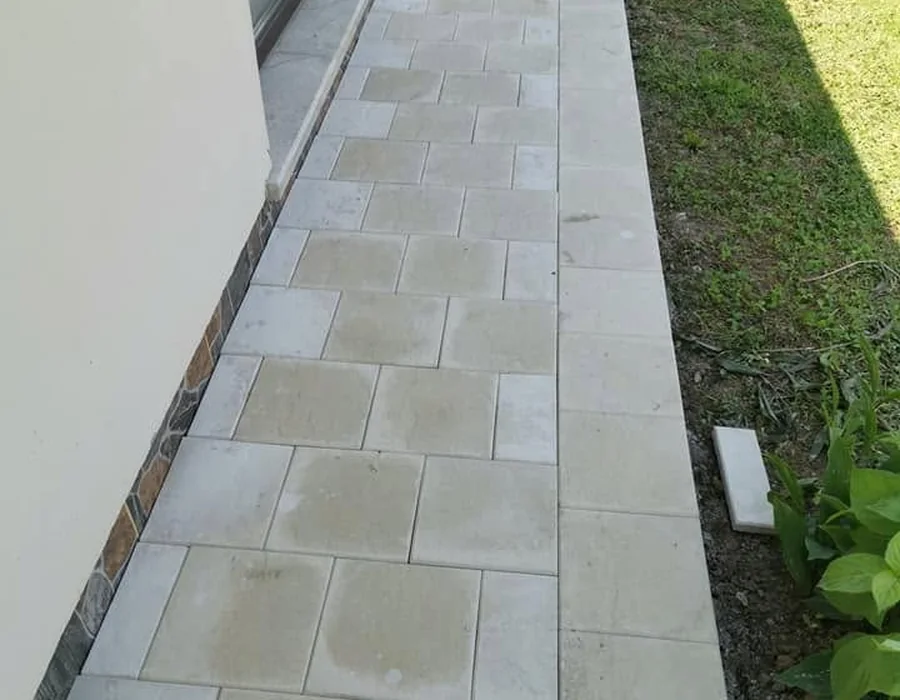 Trotuar pavat